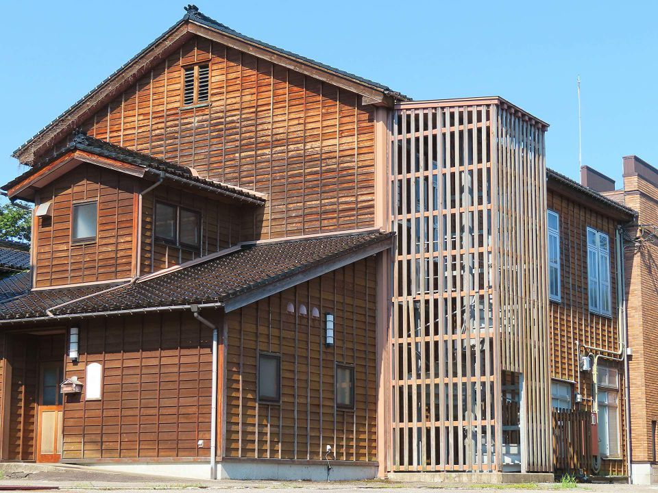 修理費用の相場から安全な対処法まで学ぶシャッター修理と賢いメンテナンス方法