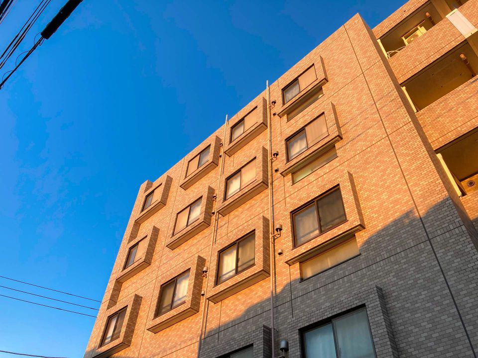 安全と安心を守るための必須ポイント総まとめシャッター修理の基礎知識と業者選びの極意